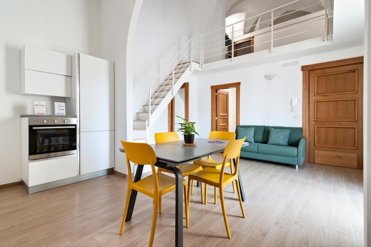 Residence De Franchis - Smart Apartments เลชเช ภายนอก รูปภาพ